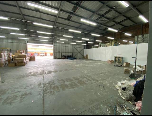 500M² WAREHOUSE TO LET IN BRIARDENE